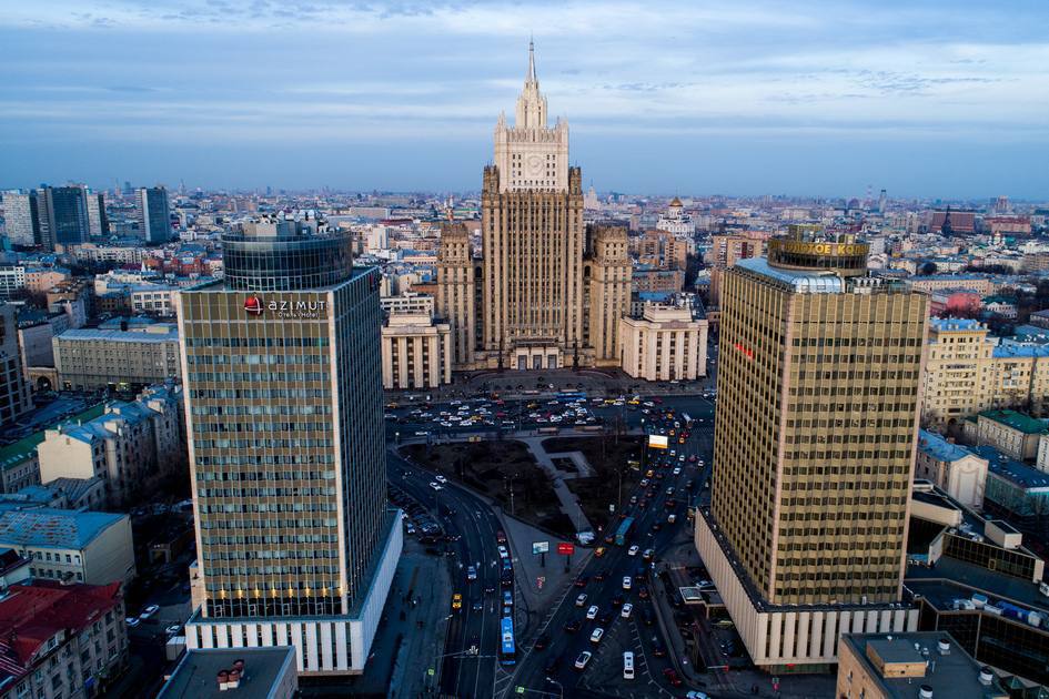 Самая долгая продажа квартиры в Москве длилась 8 лет Лот в премиальном жилом комплексе внутри Садового кольца в конце концов был продан за 153 млн рублей Продажи в этом районе идут медленнее из за высокой стоимости и нестандартных планировок квартир Точка роста