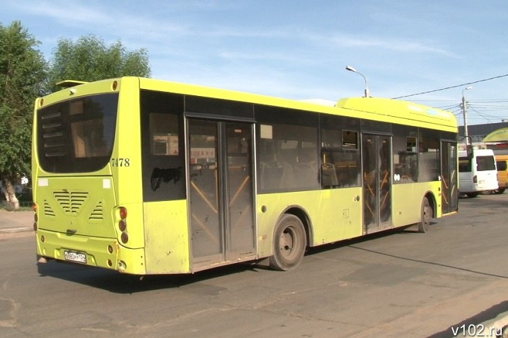 Волгоград вслед за Волжским сообщил о прекращении работы маршрутов дачных автобусов с 5 ноября Последние рейсы к СНТ как уточнили в городской администрации будут выполнены 2 3 и 4 ноября передает V102 RU со ссылкой на мэрию 12 дачных маршрутов которые являются сезонными в Волгограде обслуживает МУП Метроэлектротранс В дачный период автобусы доставляют горожан к 14 СНТ расположенных в разных районах города