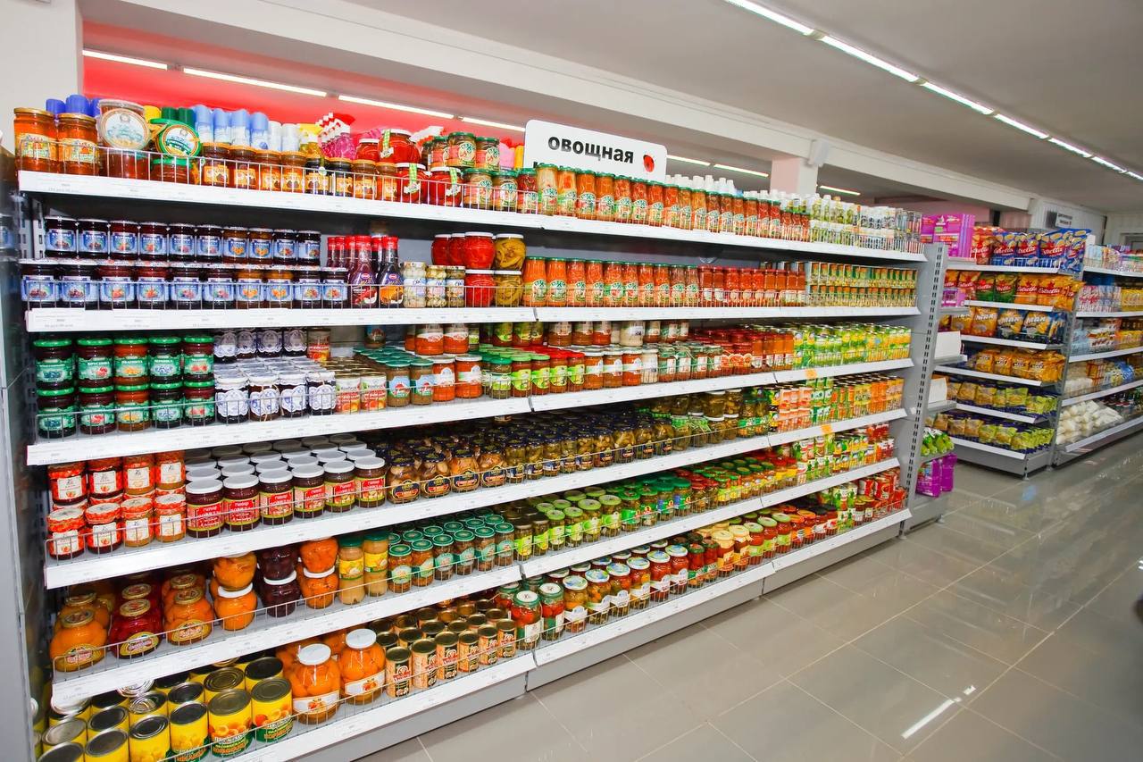 В Госдуме предложили обустроить в магазинах отдельные полки для товаров с приближающимся сроком годности По мнению инициаторов это позволит покупателям делать более осознанный выбор и снизит количество списанной просроченной продукции Подпишись на нас в МАХ