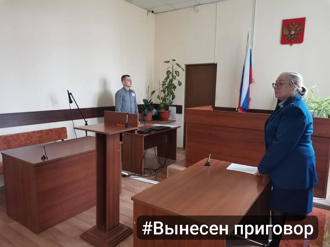 Гражданин Беларуси осуждён за попытку дать взятку полицейскому 11 тыс рублей за непривлечение к административной ответственности  Вместо этого задержание суд и приговор 1 год колонии Деньги конфискованы Подробности на сайте     epp genproc gov ru web proc 71 mass media news item 108985473 Тула Донской Прокуратура71 БорьбаСКоррупцией Взятка УКРФ Правопорядок Наркотики ИностранцыВРФ