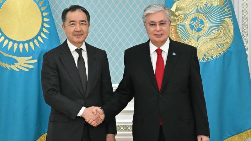 Касым-Жомарт Токаев принял Председателя Коллегии Евразийской экономической комиссии Бакытжана Сагинтаева В ходе встречи были обсуждены текущая деятельность и вопросы дальнейшего развития Евразийского экономического союза. Глава государства Касым-Жомарт Токаев был проинформирован о ходе подготовки к IV Евразийскому экономическому форуму и заседанию Высшего Евразийского экономического совета, которые состоятся 26-27 июня в Минске.