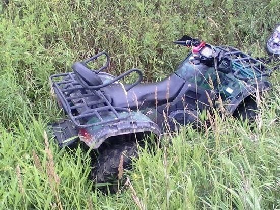 В ДТП разбился водитель квадроцикла Серьёзное ДТП произошло сегодня около 17:00 в Аксайском районе. В систему 112 поступило сообщение о том, что в станице Мишкинской на пересечении улиц Мира и Колхозной водитель квадрацикла не справился с управлением и транспорт опрокинулся. К моменту прибытия спасателей мужчина был в бессознательном состоянии. #новостиростова #ростов #ростовскаяобласть #аксай #дтп