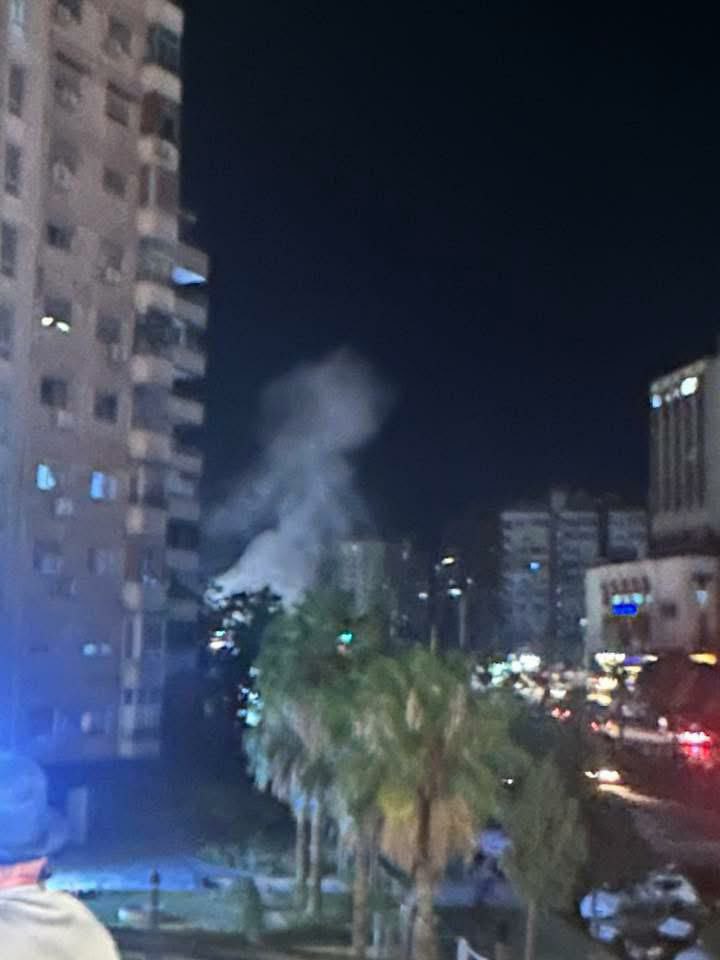 В районе Маззе города Дамаск произошёл неизвестный взрыв.