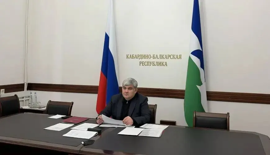 В Кабардино Балкарии реализуется национальный проект Комфортная и безопасная среда для жизни Глава КБР Казбек Коков по видеосвязи принял участие в совместном заседании коллегии Министерства строительства и ЖКХ России и комиссии Госсовета Российской Федерации по направлению Инфраструктура для жизни Вице премьер Правительства России Марат Хуснуллин отметил текущие приоритеты для достижения национальной цели Комфортная и безопасная среда для жизни Министр строительства и ЖКХ Ирек Файзуллин представил результаты работы и отраслевые задачи О перспективах в области строительства до 2030 года проинформировал Рустам Минниханов возглавляющий комиссию Госсовета по направлению Инфраструктура для жизни Руководители ряда регионов поделились опытом использования цифровых технологий и сокращения инвестиционно строительного цикла Подробнее здесь Подписывайтесь на РИА КБР в MAX