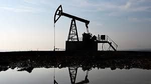 British Petroleum BP и Eni SpA заявили о поставках загрязнённой нефти из Азербайджана. По данным Bloomberg, в некоторых партиях обнаружены органические хлориды, которые могут повредить оборудование нефтеперерабатывающих заводов. Нефть поставлялась по трубопроводу Баку-Тбилиси-Джейхан. Eni сообщила, что часть загрязнённых партий уже попала в её перерабатывающую систему.