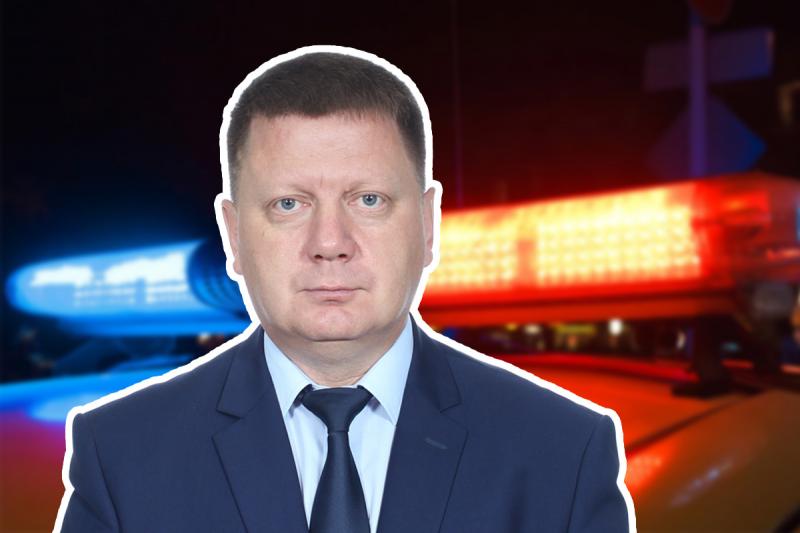 В Бурятии завершили расследование уголовного дела в отношении экс-главы Баргузинского района Михаила Мишурина о превышении должностных полномочий. Его уже направили в суд. По данным следствия, с 2019-го по 2024 год Мишурин проживал в служебной квартире, принадлежащей муниципалитету. По договору найма он должен был оплачивать коммунальные услуги из своего кармана. Это чиновника не устраивало, и потому он решился на авантюру с районным бюджетом. Подробнее – на Бабре #бурятия