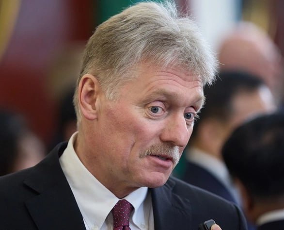 Дмитрий Песков: российский проект меморандума о будущем мирном договоре пока не передавался Киеву Он подчеркнул, что работа по нему продолжается, документ требует подготовки. Другие заявления пресс-секретаря российского президента: удары ВС РФ по военным объектам Украины — это ответ на атаки по российским мирным объектам; Владимир Путин в понедельник примет в Кремле главу МИДа Турции Хакана Фидана; реализация стамбульских договорённостей будет продолжена; обмен мнениями по украинскому сюжету будет обязательно; Москва признательна за идеальные условия, которая Турция обеспечила для переговоров в Стамбуле. Подпишись на «Говорит Москва»