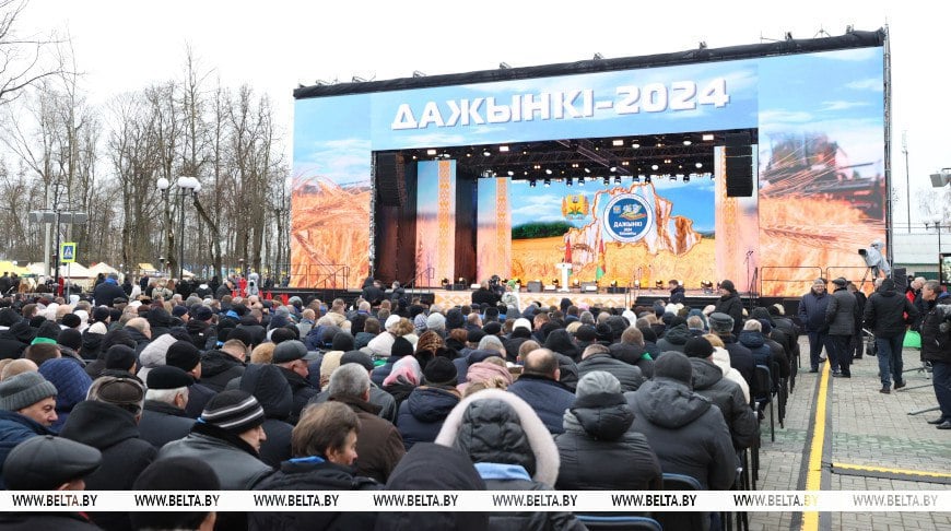 Президент Беларуси Александр Лукашенко в городе Климовичи Могилёвской области посетит областной праздник "Дажынкi"