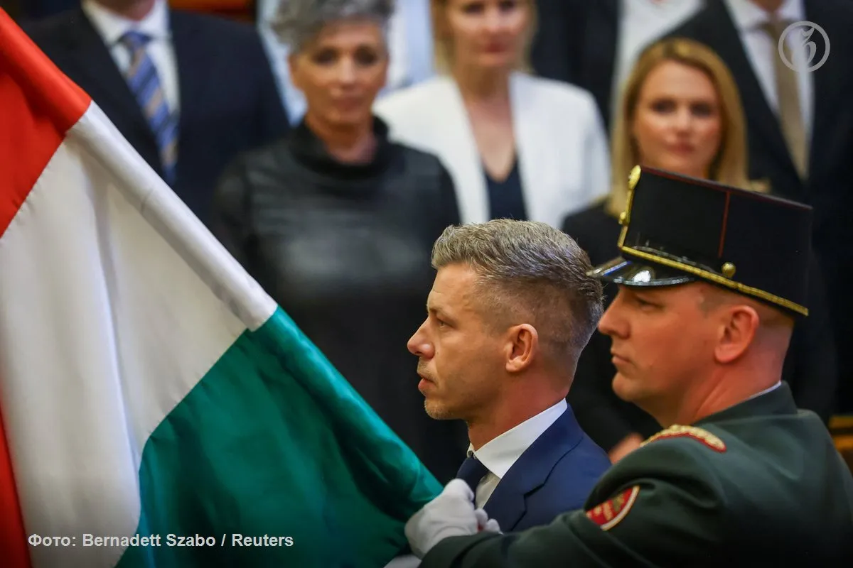 Парламент Венгрии избрал лидера партии Тиса Петера Мадьяра премьер министром страны В его поддержку выступили 140 депутатов против 54 один воздержался Подписывайтесь на Ъ в Telegram в MAX