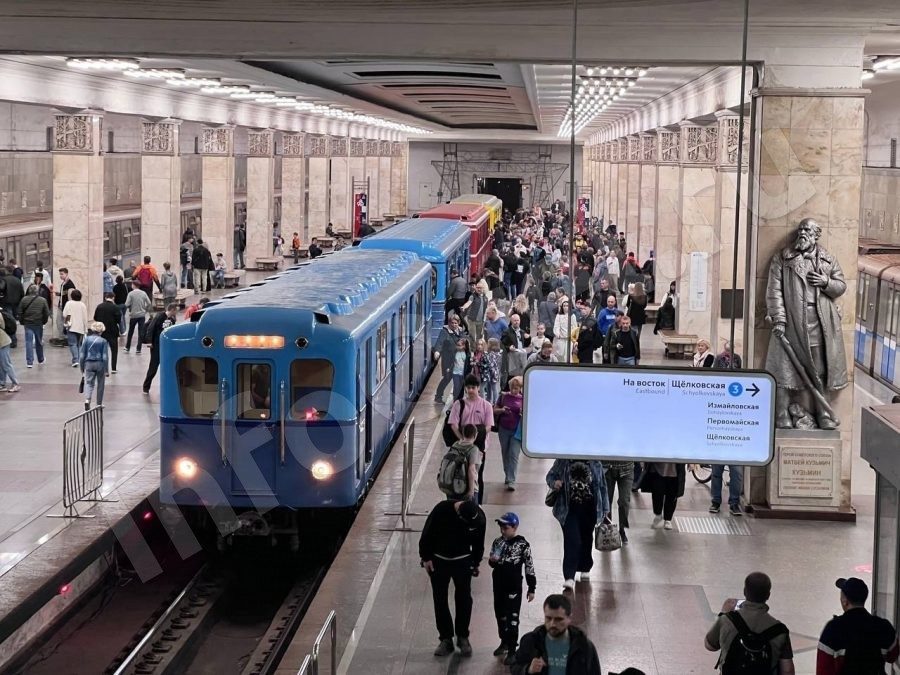 В московском метро планируют запустить поезд посвящённый Орловской области Об этом шла речь накануне в ходе прямого эфира губернатора Орловской области в соцсетях   www infoorel ru news v moskovskom metro planiruyut zapustit poezd posvyashchyonnyy orlovskoy oblasti html