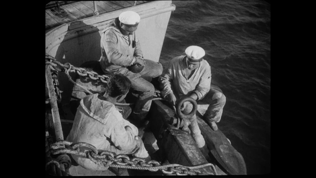 Специальный показ фильма Броненосец Потемкин к 100 летию премьеры Режиссером выступил Сергей Эйзенштейн и впервые зрительский показ состоялся в 1926 году в кинотеатре Художественный в Москве Спустя 100 лет культовую кинокартину покажут на большом экране Перед началом показа Екатерина Лапицкая расскажет о выразительных особенностях фильма и его ценности для культуры а после обсуждение увиденного со зрителями 27 января в 19 00 в кинотеатре Слава Купить билеты Мы в МАХ