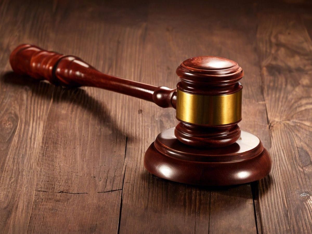 Суд оставил в силе решение о передаче акций ЮГК государству   ural business magazine online fn 1746064 html Челябинский областной суд отказал в удовлетворении апелляционной жалобы поданной ответчиками на решение об обращении в доход государства доли основного владельца ПАО Южуралзолото группа компаний Константина Струкова Подписаться   Обратная связь