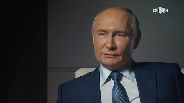 Путин в документальном фильме подчеркивает моральные ценности и признает подготовку к войне