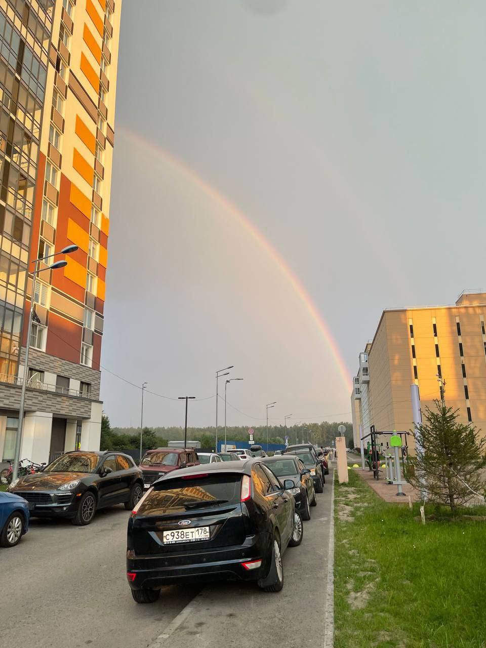 Вечером в Петербурге появилась радуга. Подписаться Новости СПБ