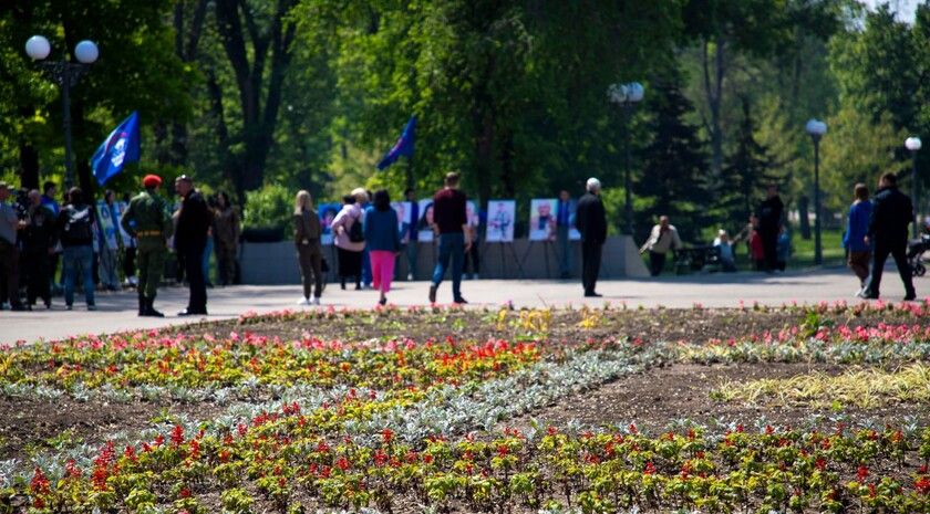 Пульс региона: о некоторых новостях ЛНР за 26 июня Строительство парка культуры и отдыха в Старобельском округе продолжается согласно графику. Специалисты «Луганскэнерго» восстановили электроснабжение в пгт Нижнее. В Луганске прошла встреча с населением в рамках проекта «Муниципальный диалог — решаем вместе». «Луганскгаз» филиал ООО «ЧМНГ» напоминает: предоставление коммунальных услуг осуществляется на основании договора. МЧС: в ЛНР за сутки ликвидировано 13 пожаров. Погиб один человек. На водных объектах Республики происшествий не зарегистрировано. Луганские библиотекари приняли участие в очной образовательной сессии «Читай во имя Zавтра» в Москве. В МФЦ рассказали в каких случаях можно выписать человека без его присутствия. Сотрудники МЧС России провели день открытых дверей в 11-й пожарно... Подробнее>>>