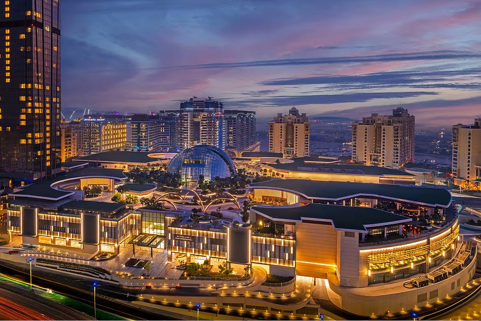 Nakheel Mall официально переименовали в Palm Jumeirah Mall Информация о ренейминге торгового центра появилась у нас еще в марте и вот наконец с сегодняшнего дня он называется по новому Будьте внимательны при поездках на такси