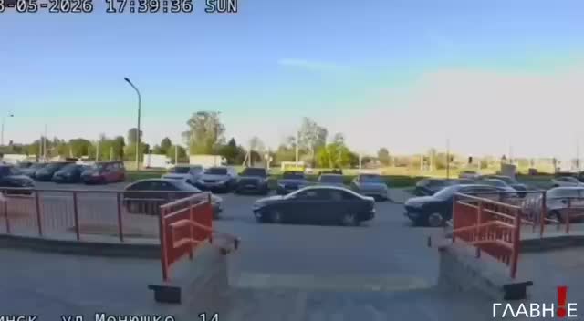 В Минске водитель BMW сбил девочку, убегавшую от собаки