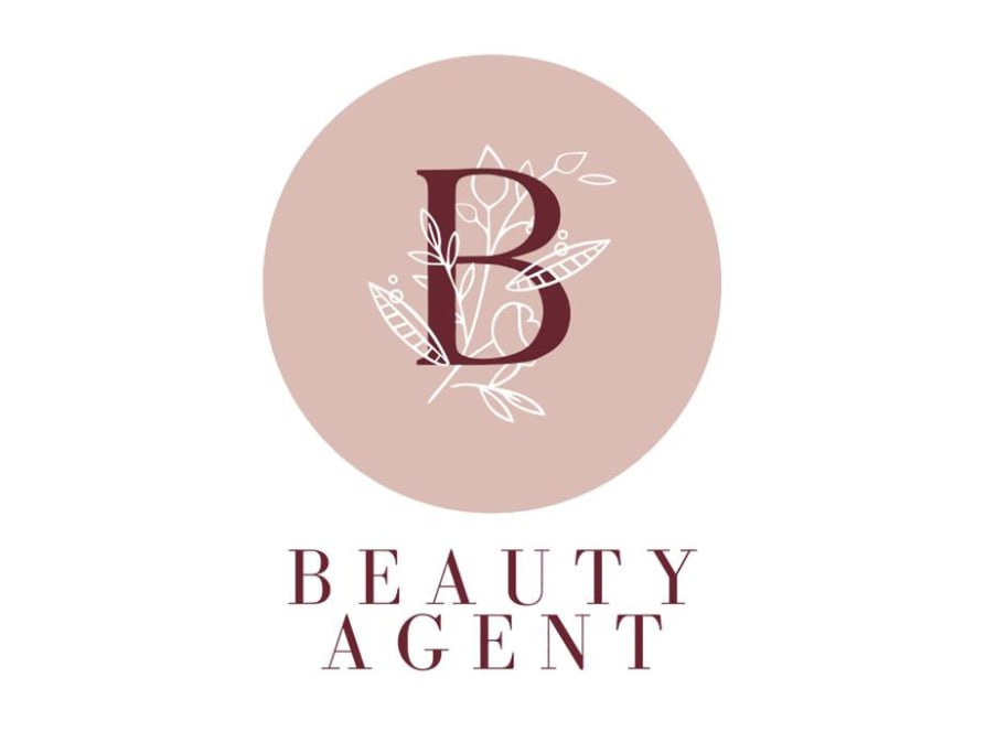 Блогер Анастасия Ивлеева которой принадлежит товарный знак Agent Beauty дала согласие на регистрацию ИП Венерой Сибишовой бренда Beauty Agent Сибишова обратилась в Суд по интеллектуальным правам попросив частично прекратить правовую охрану знака Ивлеевой для услуг управление бизнесом организация бизнеса бизнес администрирование и служба офисная ввиду его неиспользования В итоге стороны заключили мировое соглашение По его условиям Сибишова отказывается от всех заявленных требований и обязуется не оспаривать правовую охрану товарного знака Ивлеевой в дальнейшем Ответчица же обязуется не препятствовать регистрации бренда Beauty Agent и предоставить предпринимательнице письмо согласие на использование и регистрацию товарного знака по ее заявке По данным открытых источников Сибишовой в Казани принадлежит бутик профессиональной косметики и нишевой парфюмерии Beauty Agent   СИП 923 2025   t me zarbitrazhy 6511