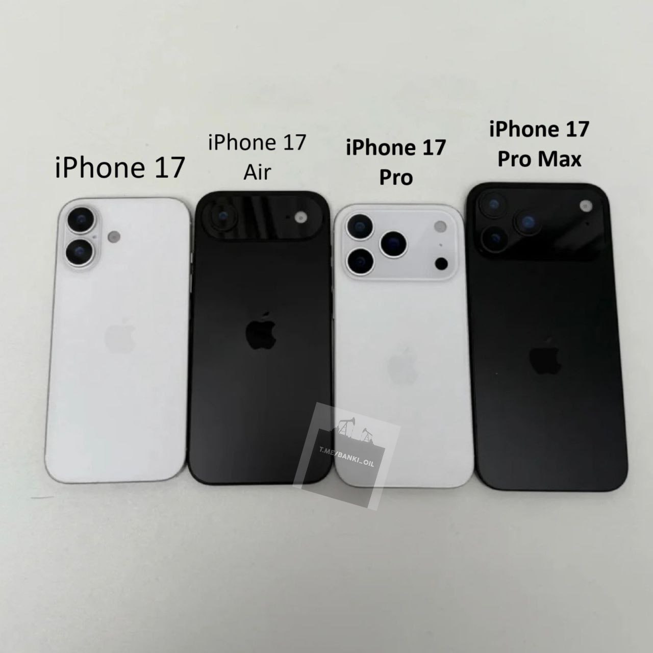 iPhone 17 будут выглядеть так. Фотографией будущих смартфонов поделились инсайдеры. Базовый iPhone 17 не отличается от предыдущего iPhone 16, а у версий Pro и Pro Max из-за огромного модуля камер логотип Apple теперь располагается не по центру.