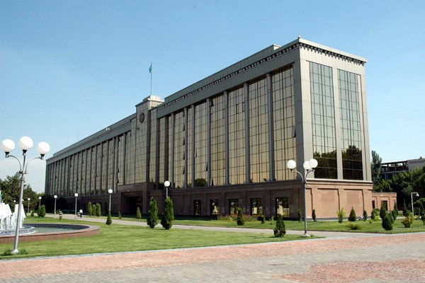 В Узбекистане утверждён порядок таможенного контроля почтовых отправлений Правительство Республики Узбекистан утвердило постановление 700 от 6 ноября 2025 года которым введено Положение о порядке таможенного контроля и оформления международных почтовых и курьерских отправлений   English O zbek tilida Ўзбек тилида На русском iOS Android