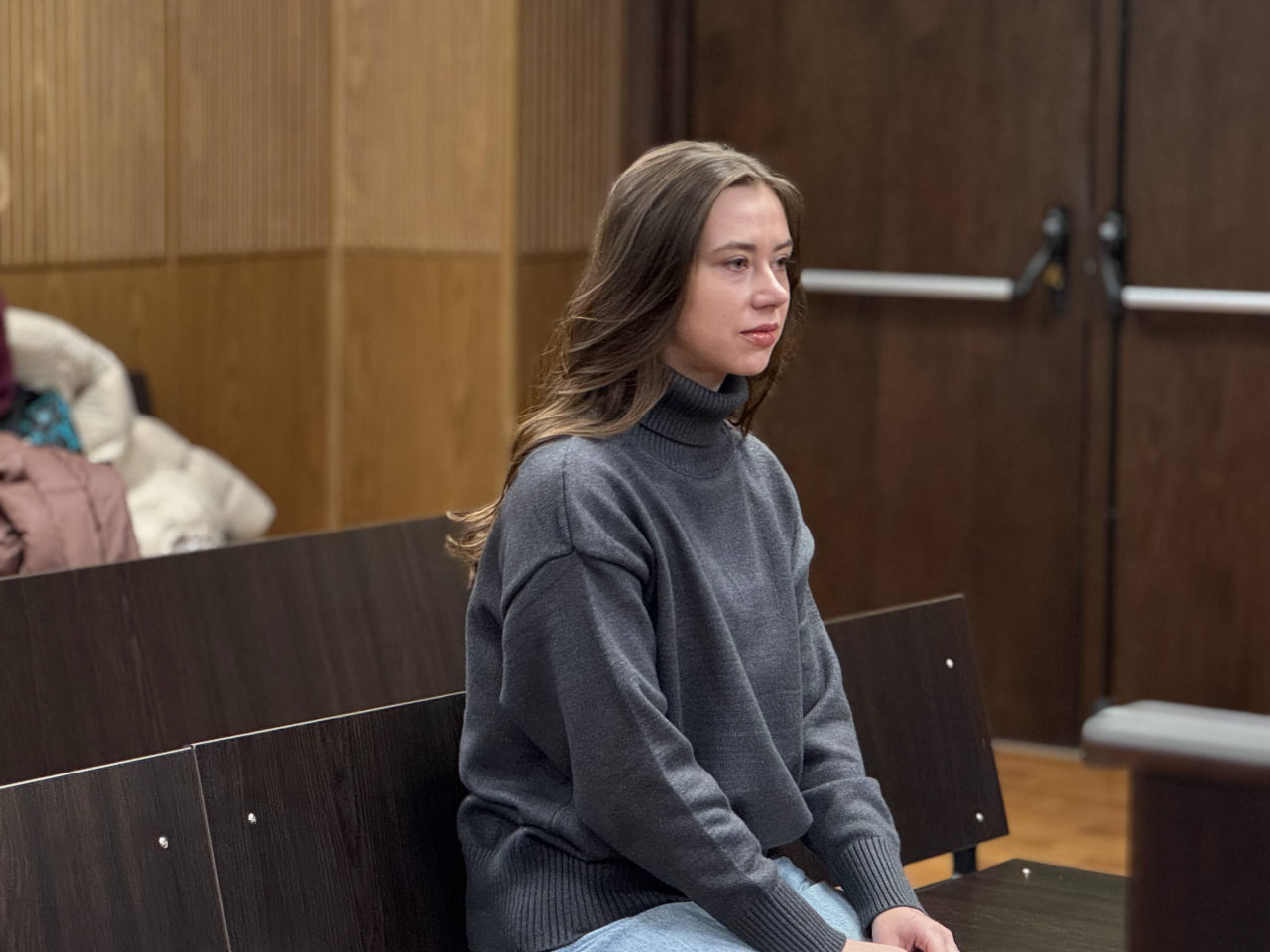 Суд в Москве продлил на полгода домашний арест блогеру Александре Митрошиной обвиняемой в легализации денежных средств передает корреспондент РБК Фото Надежда Сарсания РБК РБК в Telegram и MAX