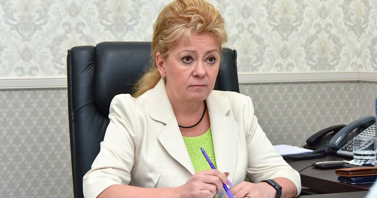 Избран новый мэр Анапы После долгого поиска кандидатов и проведения выборов по результатам голосования пост мэра Анапы заняла бывшая замглавы правительства Крыма Светлана Маслова Кроме неё в выборах участвовали директор МАУ Медиа группа Анапа Никита Бойко и глава Виноградного сельского округа Анапы Александр Кудаев Светлана Маслова получила 28 голосов тогда как за остальных кандидатов было отдано по 2 голоса Маслова ранее занимала пост вице премьера Крыма имеет опыт работы главой администрации Калининграда Кандидатуру Светланы Масловой поддержал местный политсовет и утвердил Президиум регионального политического совета партии Единая Россия