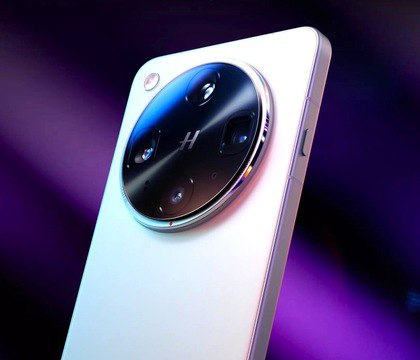 OPPO Find X9 Ultra получит процессор Snapdragon 8 Gen 5 и основную камеру на 200 Мп DCS Появились новые подробности о готовящемся к выпуску флагманском смартфоне OPPO который будет конкурировать с моделями Xiaomi 17 Ultra и Samsung Galaxy S26 Ultra Согласно данным источника OPPO Find X9 Ultra получит 6 8 дюймовый плоский OLED экран с разрешением 2K