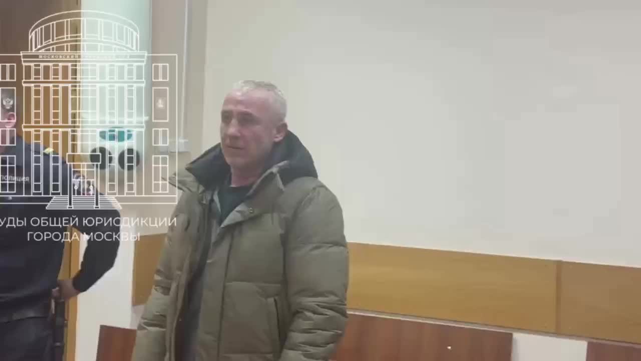 Суд Москвы наказал блогера и главного редактора за пропаганду запрещенной символики и информацию для несовершеннолетних