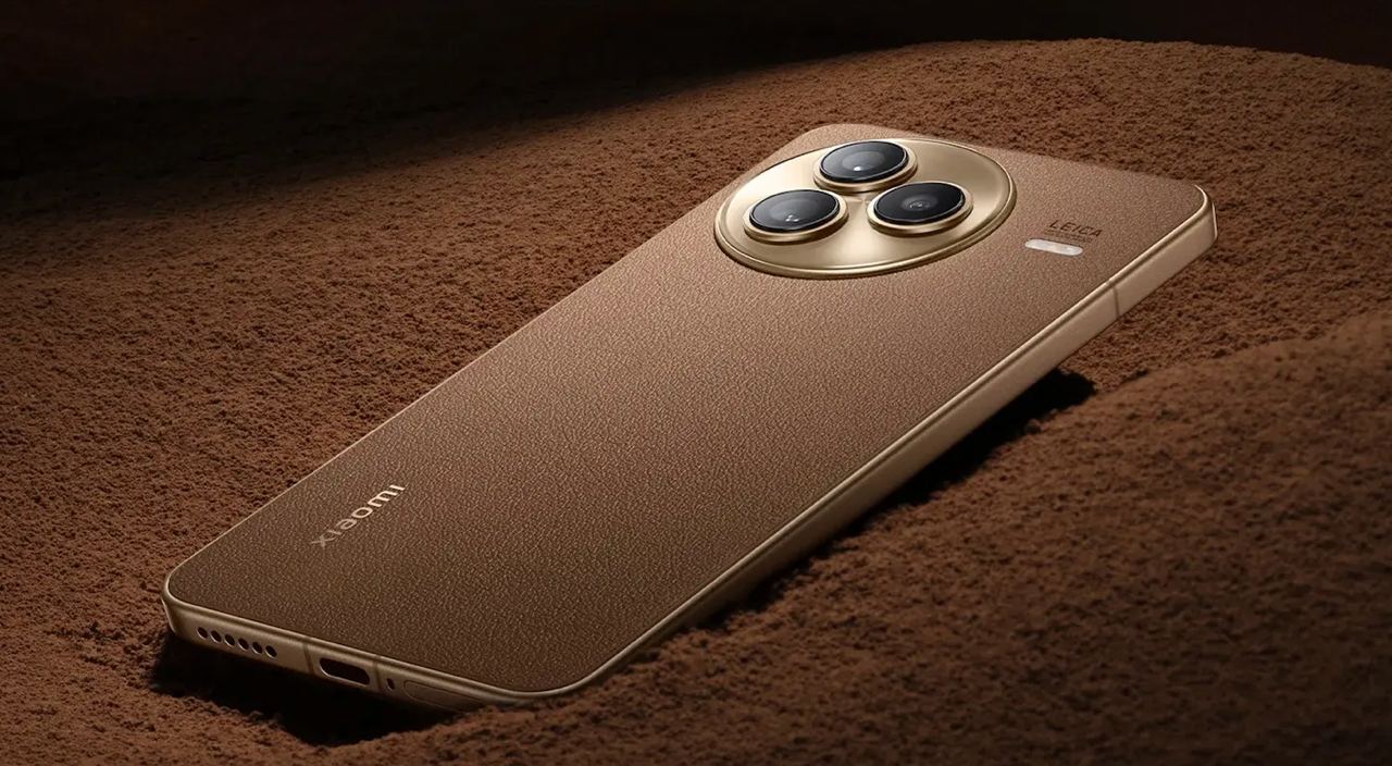 Xiaomi выпустили смартфон с запахом кофе — Civi 5 Pro Iced Americano. Яркий аромат получили из переработанной кофейной гущи — ее добавили в материал для задней панели девайса. Модель уже продается в Китае за ¥2999 ~₽33 тыс. .