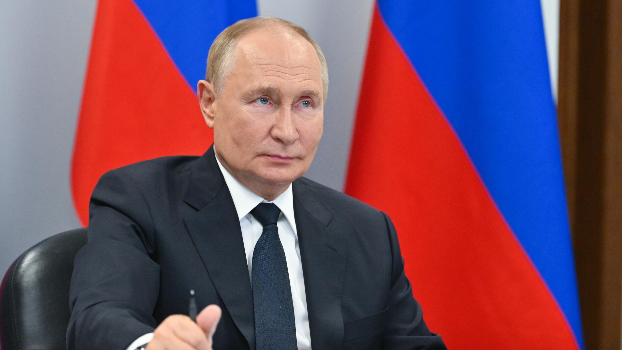 Президент России Владимир Путин в понедельник проведет совещание по вопросам здравоохранения и демографии, сообщил его пресс-секретарь Дмитрий Песков.