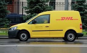 Немецкий концерн экспресс-доставки грузов и документов DHL с 21 апреля приостанавливает отправку от бизнес-клиентов частным лицам в США товаров, стоимость которых превышает $800. Об этом сообщает Reuters со ссылкой на сайт DHL. DHL заявила, что поставки между предприятиями не будут приостановлены, но могут столкнуться с задержками. Изменения не коснулись поставок стоимостью менее 800 долларов как для предприятий, так и для частных лиц. В заявлении компании отмечается, что этот шаг является временной мерой. НАШИ РЕСУРСЫ: Telegram Tik-tok YouTube RUTUBE