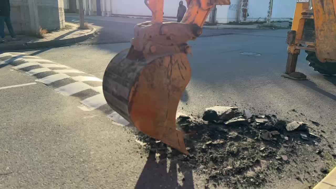 В Махачкале демонтированы более 15 незаконных дорожных неровностей