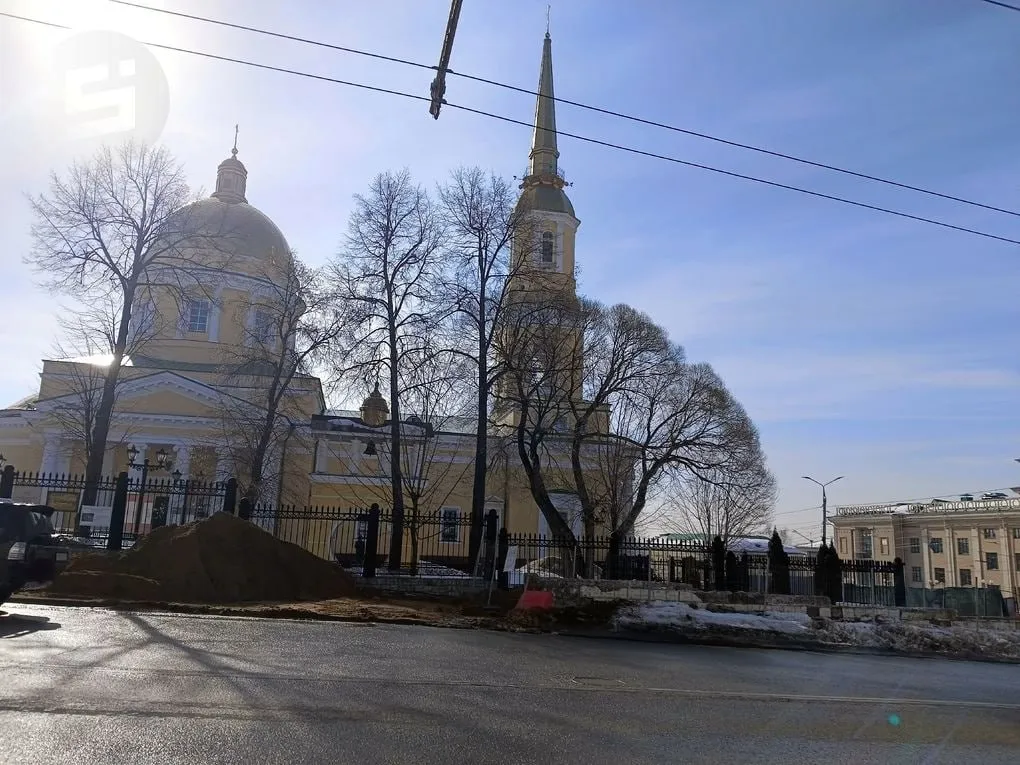 Ижевск вновь решил побороться за звание культурной столицы года в России Рейтинговое голосование проходит на портале Госуслуг по 1 декабря 2026 года В голосовании участвует 20 городов России Приволжский федеральный округ представляет только один столица Удмуртии Напомним ранее Ижевск уже пытался стать культурной столицей 2026 и 2027 годов Но уступил Омску и Челябинску соответственно Фото ИА Сусанин