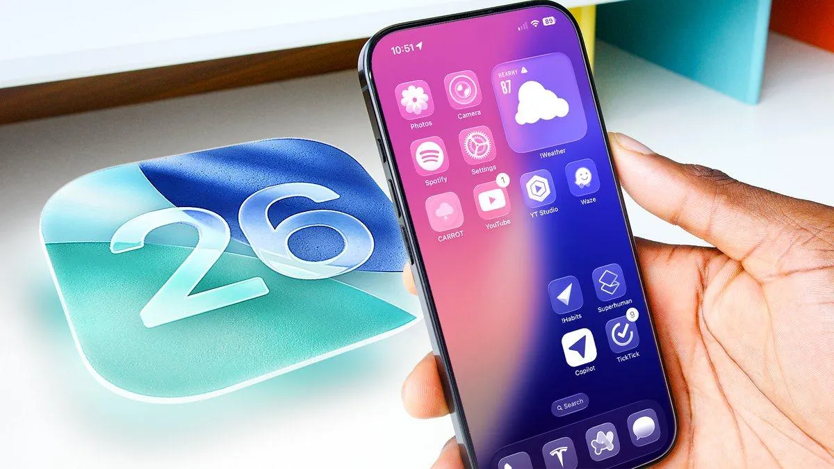Вышла iOS 26 5 Release Candidate Номер сборки 23F75 В этой версии компания исправила ошибки и улучшила производительность Заметных изменений нет Вероятно это последняя бета iOS 26 5 перед выходом финальной версии Установить iOS 26 5 RC можно через Настройки Основные Обновление ПО   www iphones ru 1370760 обновления iphonesru