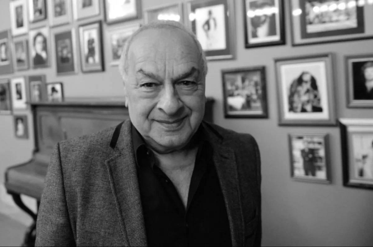 Умер актер и музыкант Левон Оганезов ему было 84 года О смерти артиста сообщила в соцсетях его дочь Мария