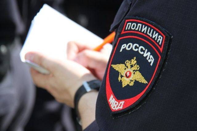 Оперативники Оймяконского района раскрыли серию краж  Сотрудники полиции раскрыли серию краж имущества из дачных домов, о которых в дежурную часть Отделения МВД России по Оймяконскому району одновременно поступили заявления от двух местных жителей.   Подробнее читайте по ссылке    Фото: пресс-служба МУ МВД России «Якутское»