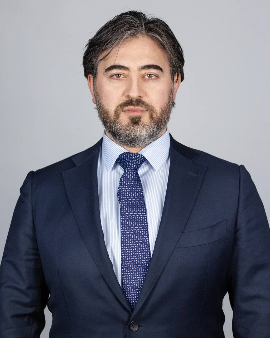 Тархан Джабраилов назначен на пост генерального директора «Крыльев Советов» С января 2025 года он входит в совет директоров клуба. Об этом сообщается в соцсетях команды. соцсети «Крыльев Советов»