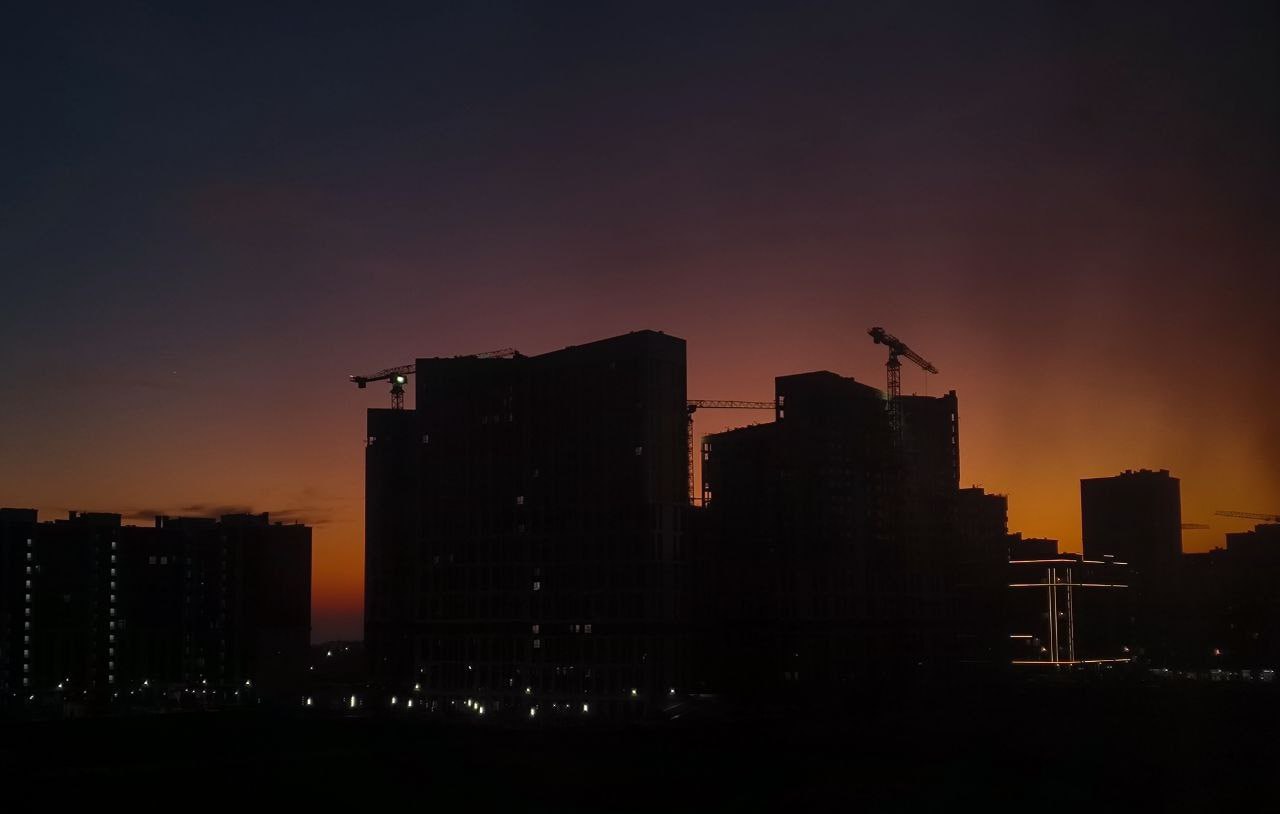 Объем строительства жилья в Ставрополе вырос на 8 К середине декабря 2025 года в городе ввели в эксплуатацию 651 2 тыс кв м Это на 49 2 тыс больше чем в предыдущем году сообщили в пресс службе мэрии краевой столицы В общий объем вошли 169 1 тыс кв м индивидуального жилья и 482 1 тыс кв м многоквартирных домов Наиболее интенсивно развивается юго запад Ставрополя  Подписаться на 1777 в Телеграм MAX