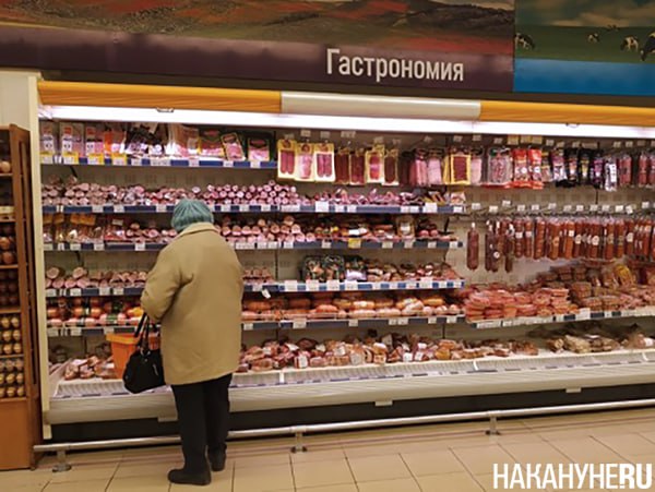 Доля российских товаров в гипермаркетах выросла почти до 60 В российских гипермаркетах доля отечественных товаров выросла почти до 60 Наибольший прирост по доле представленных товаров показывают категории Товары для дома и интерьера Женское белье Мужская одежда Табак Детское питание таковы результаты исследования торговой сети О кей По объемам продаж сильный прирост также произошел в категориях Чай кофе и какао Безалкогольное вино и Детская одежда В исследовании отмечается что российские товары покупают даже при наличии импортных аналогов Тем не менее в ряде сегментов доля импортных товаров очень высока и превышает 90 это женская одежда электроника косметика и офисная техника  Мы в Tg в ВК в Max в ОК