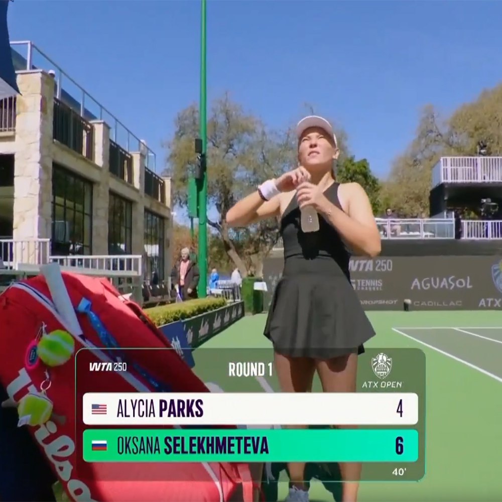 Селехметьеву представили как российскую теннисистку в трансляции матча в США Спортсменка обыграла в первом круге американку Алисию Паркс со счетом 6 4 3 6 6 3 Титр с российским флагом появился между первым и вторым сетами Однако затем Оксана Селехметьева вновь была указана как нейтральная спортсменка Подписывайтесь на РИА Новости Спорт в MAX