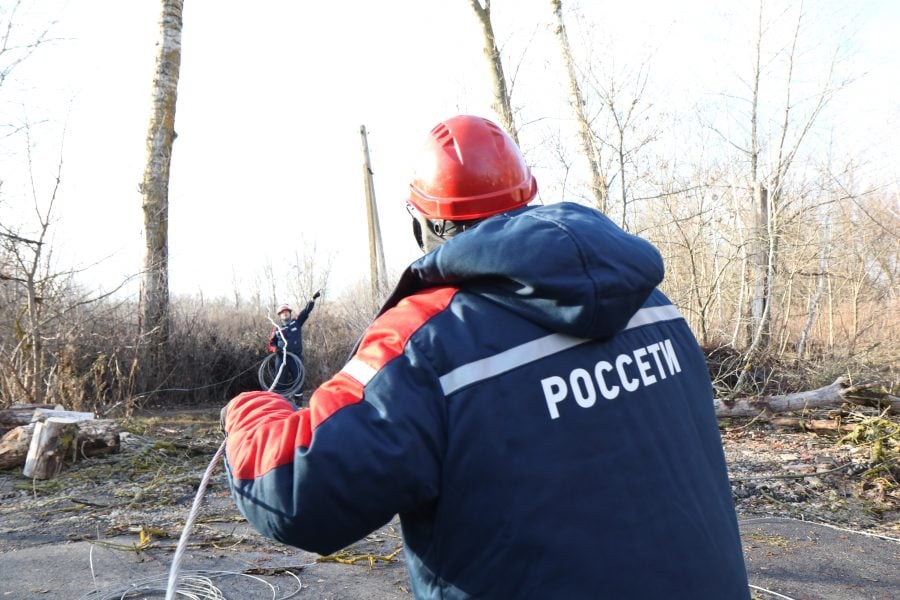 В Орловской области энергетики работают в режиме повышенной готовности  По прогнозу Гидрометцентра, 4-6 марта в Орловской области ожидается усиление ветра до 18 м/с. В филиале «Орелэнерго» сохраняется режим повышенной готовности.