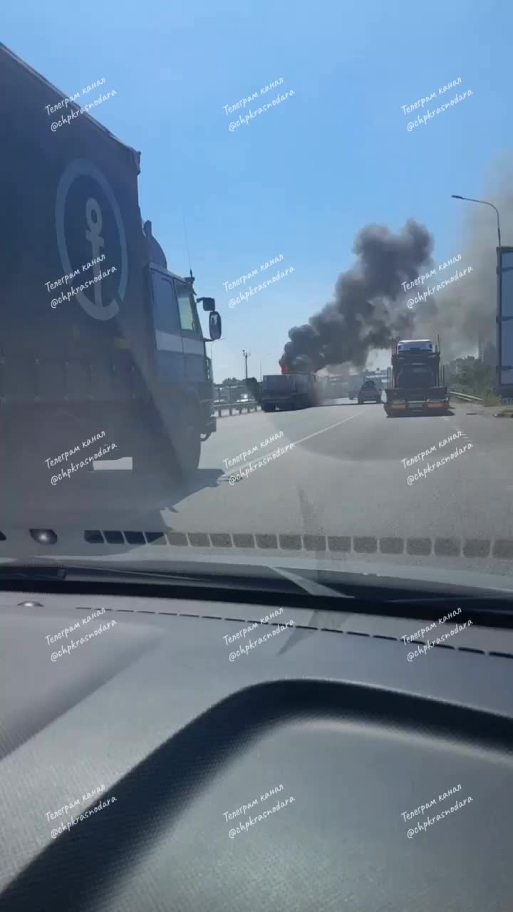 Возгорание грузовика на Восточном обходе Краснодара