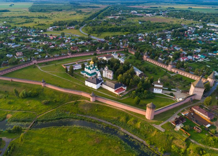 Второй Летний музыкальный фестиваль Дениса Мацуева в Суздале пройдёт с 10 по 19 июля Продажа билетов стартовала 15 декабря Фестиваль соберёт в древнем городе ведущих российских исполнителей