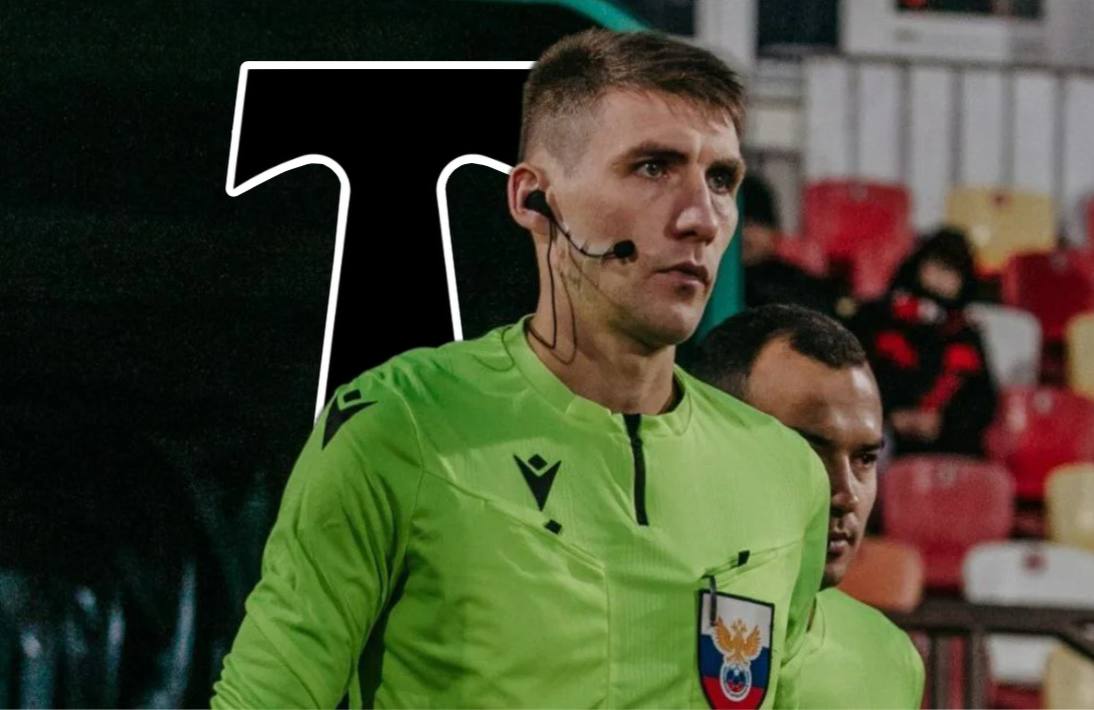 Судью Егорова допросили и отпустили но запретили покидать страну пока реф проходит по делу Торпедо как свидетель На текущий момент к нему еще остаются вопросы он в Москве Что касается слов его отца то Игорь лжет уже дал заднюю Тогда как Каманцев доблестно подтвердил инфу Карпа Егор собирался улететь в отпуск но был задержан 18 декабря при попытке покинуть Россию Когда силовики закончат ему могут позволить уехать Если конечно не изменят статус этого арбитра РПЛ на менее приятный докладывает Карп В прошлом сезоне Егоров работал главным лишь на одном матче Торпедо против Арсенала в Туле 30 го марта 2025 года где автозаводцы победили 1 0 В текущем розыгрыше РПЛ Егор отсудил 17 из 18 матчей Ранее в рамках уголовного дела был аренстован гендир клуба Скородумов и его совладелец Соболев Последний признался в подкупе и был освобожден под домашний арест При этом обоих отстраненили от футбола на 10 и 5 лет соответственно