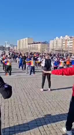 В Якутске стартовал сезон утренних зарядок с участием известных спортсменов