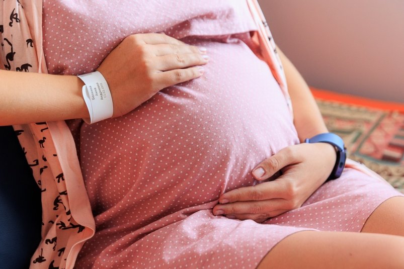 Около 3 тысяч семей воспользовались маткапиталом в 2025 году в Якутии Якутия сохраняет лидирующие позиции по основным демографическим показателям среди регионов Дальнего Востока и Российской Федерации Читать подробнее на сайте