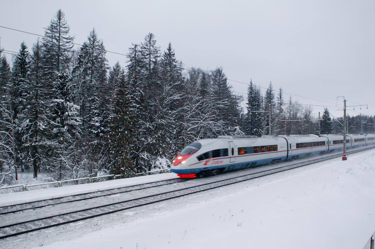 Дополнительные Сапсаны будут курсировать между Москвой и Петербургом 27 31 декабря из за спроса на билеты в новогодние каникулы