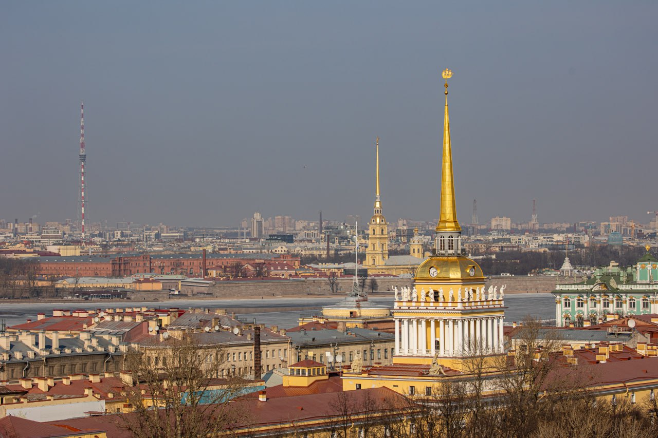 Солнце в Петербурге накануне светило14,6 часа. Это максимальное значение для этого периода за 30 лет. Предыдущий рекорд датируется 19 мая 1994 года, когда солнце светило в городе 14,7 часа. Фото: Город+