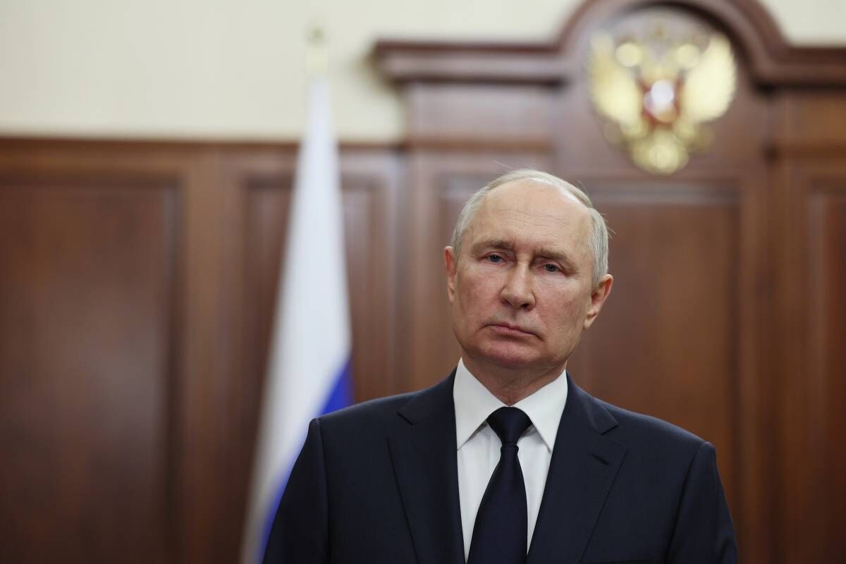 Путину доверяют 79,3% россиян, 76,3% одобряют работу президента — ВЦИОМ.