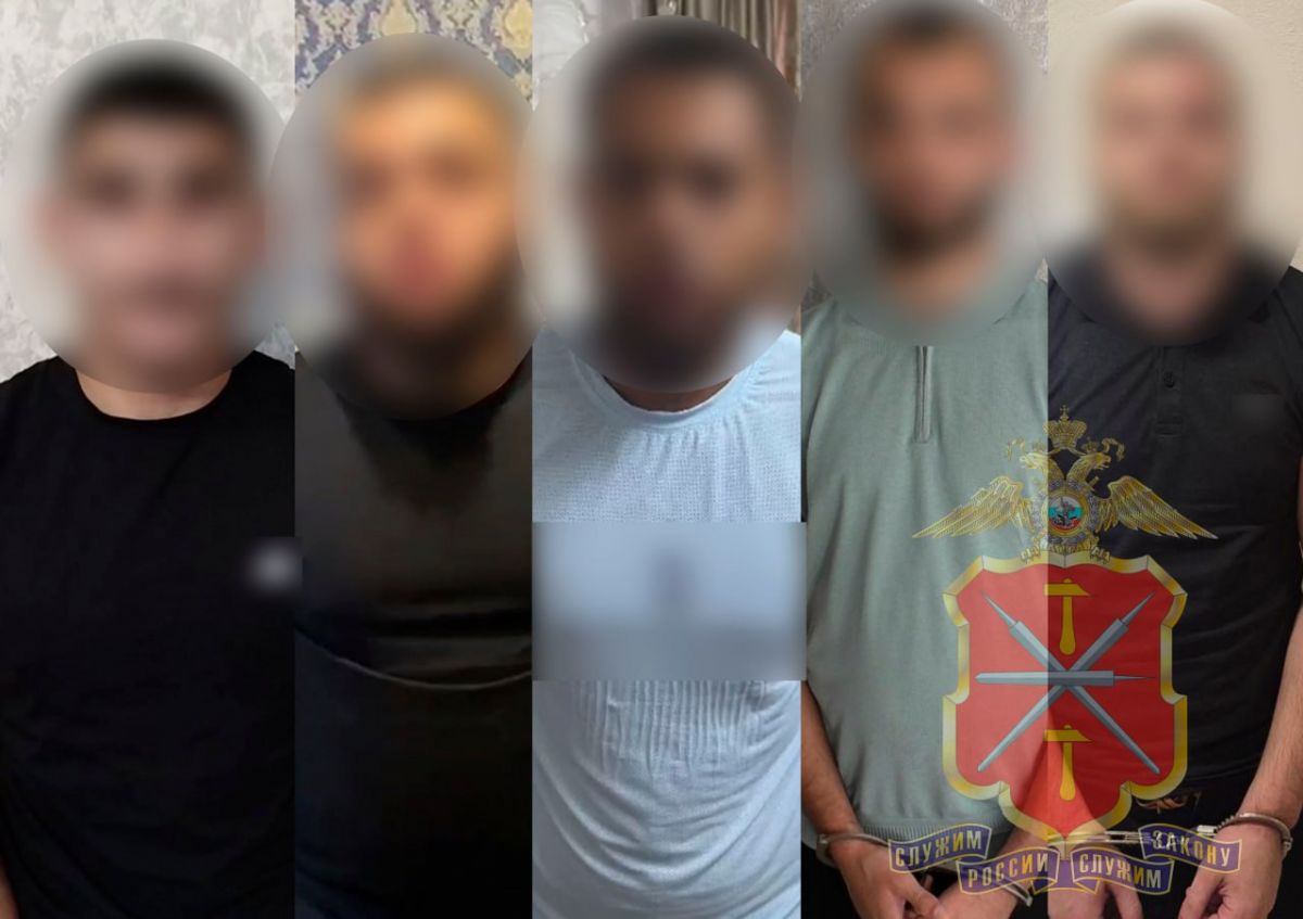 В Тульской области задержана преступная группа за разбой и вымогательство Группа мужчин на территории региона занималась противоправной деятельностью, представляясь сотрудниками силовых структур. По нашей информации задержанные представители цыганского этноса. ↗ Прислать новость Подписаться